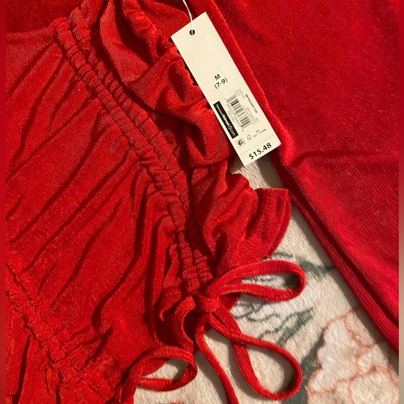 Red Top - Picture 4 of 4